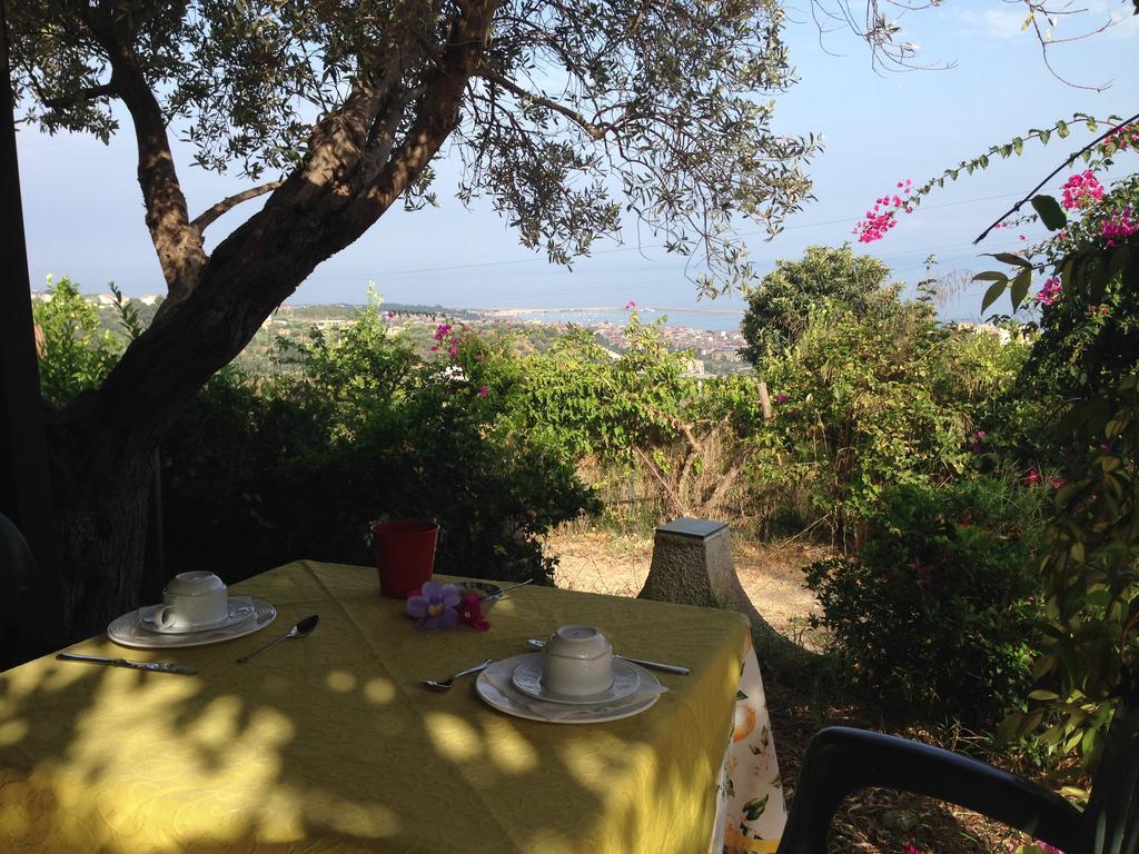 Giardino Di Sicilia Pensionat Sant'Agata di Militello Eksteriør billede